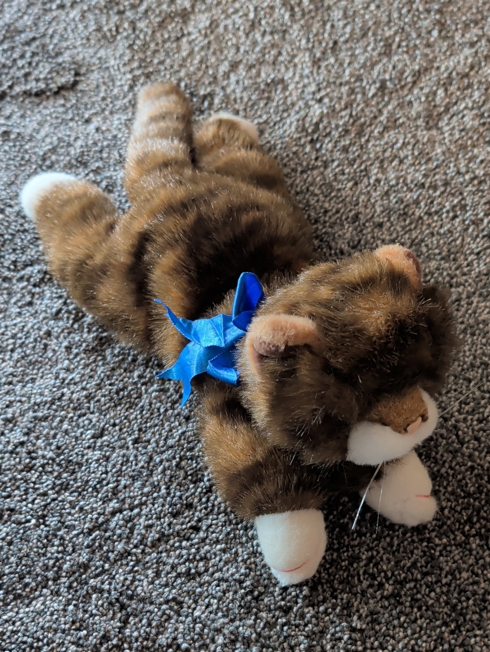 Ty Plush Brown "Spice" Cat with Blue Ribbon